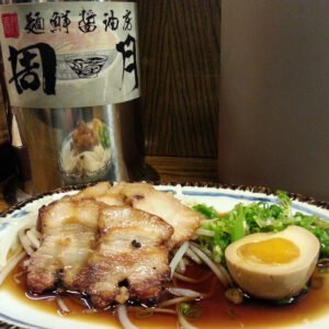 Read more about the article 香港中環 – 周月麵鮮醬油房
